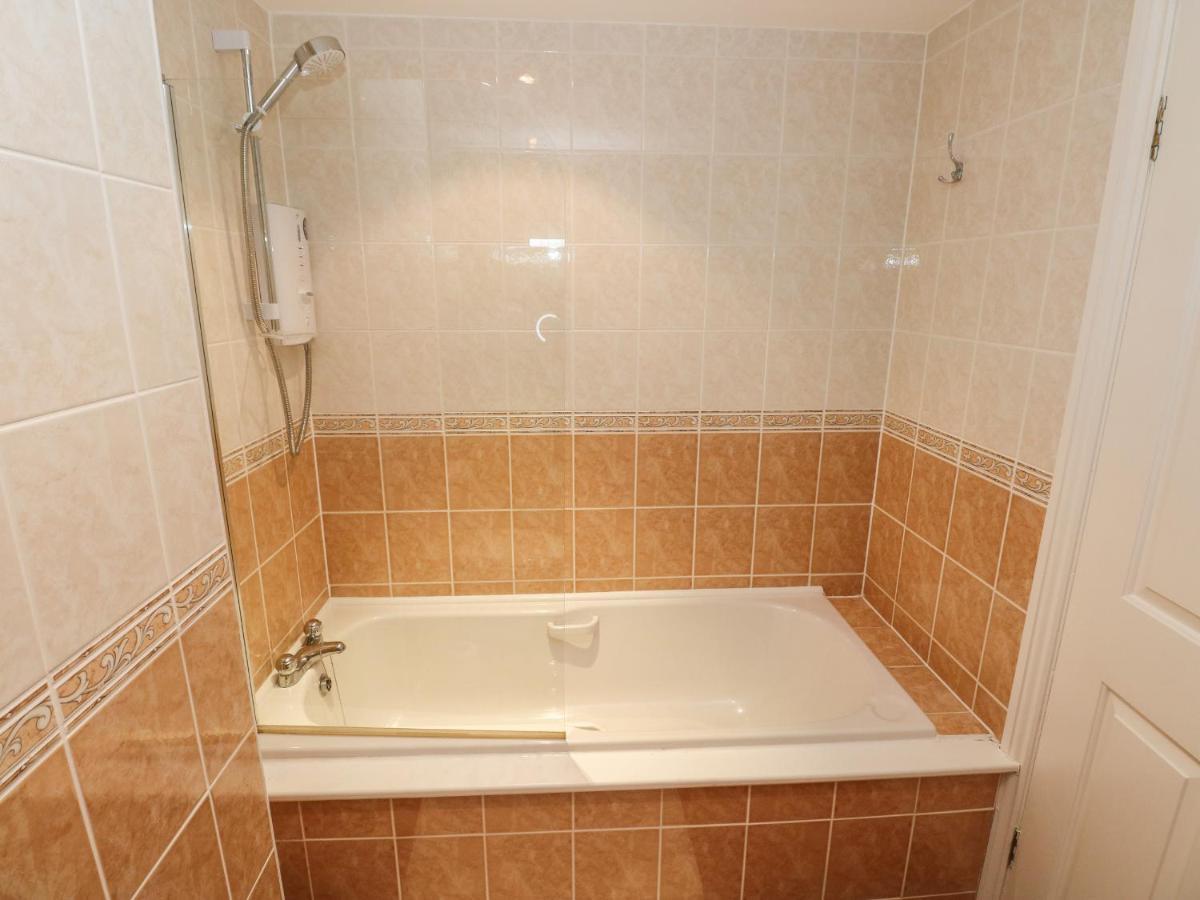 Seashells Apartment เท็นบี ภายนอก รูปภาพ