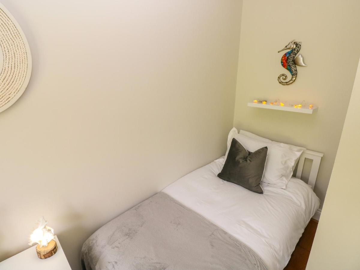 Seashells Apartment เท็นบี ภายนอก รูปภาพ